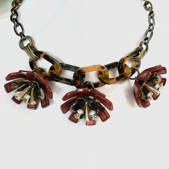 THE LIMITED STATEMENT NECKLACE - Picture 2 of 5